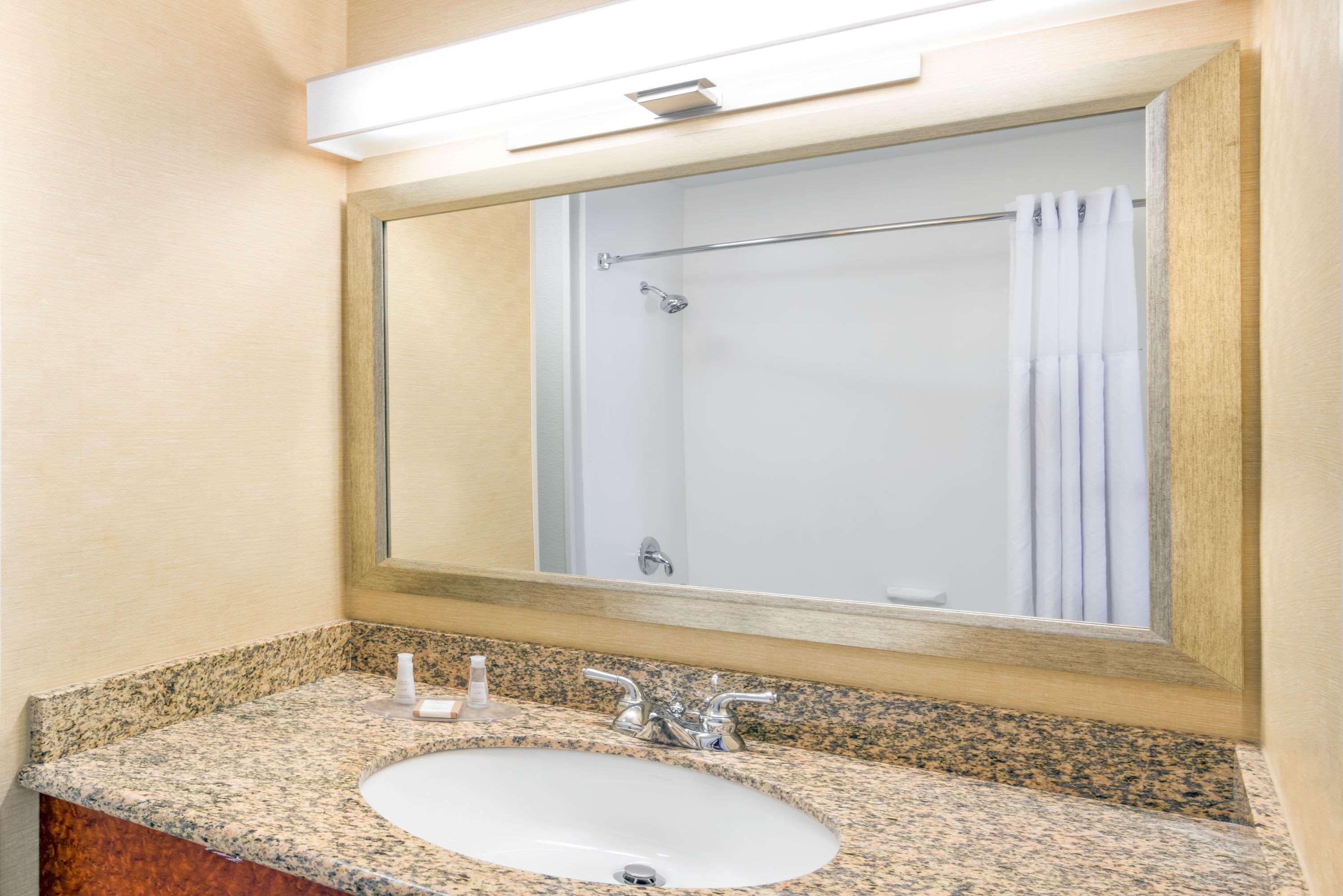Baymont By Wyndham Denver International Airport Exterior photo