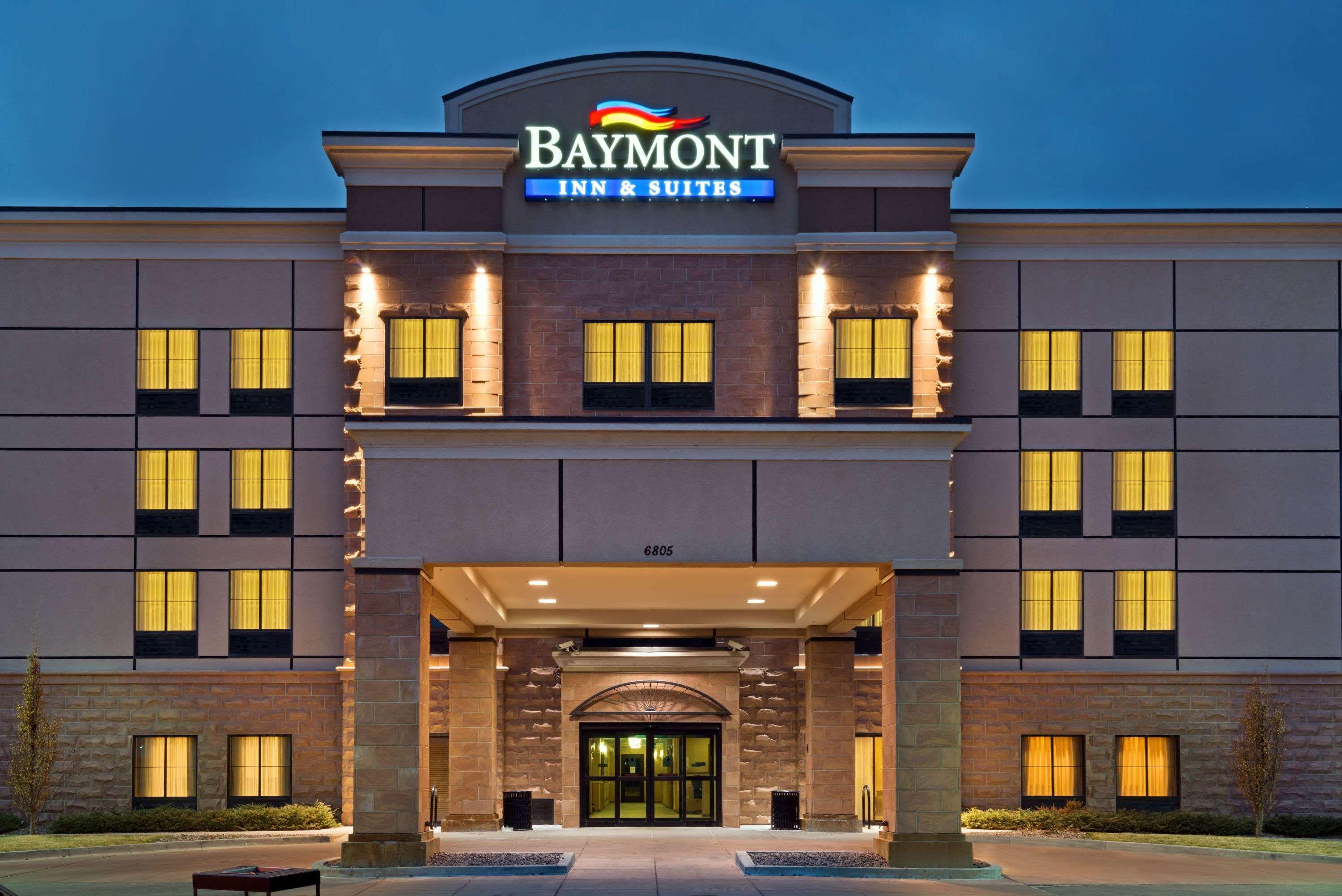 Baymont By Wyndham Denver International Airport Exterior photo